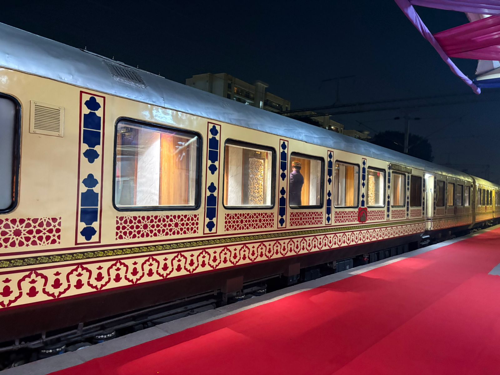 Palace on Wheels – Luxury Train India