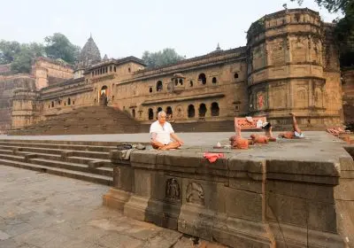 Top 15 Famous Ashrams in Rishikesh for Yoga & Meditation