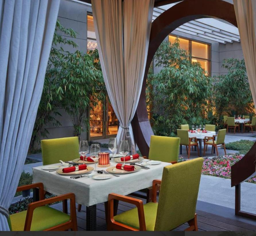 Luxury Hotel Near Golden Temple